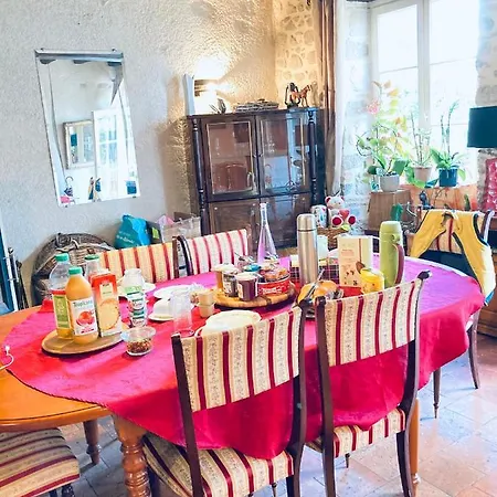 Bienvenue Aux Rosiers, Chez Fabie *